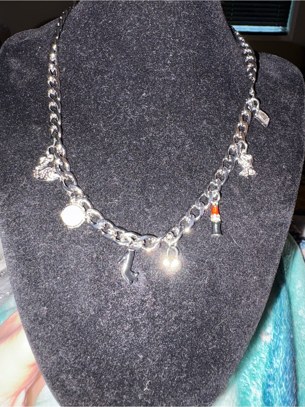 Shopaholic Slay Red Necklace - Picture 4 of 5
